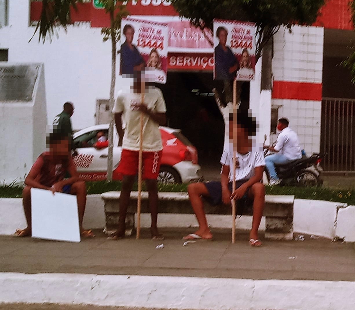 TRABALHO INFANTIL Moradores de Santo Amaro denunciam contratações de