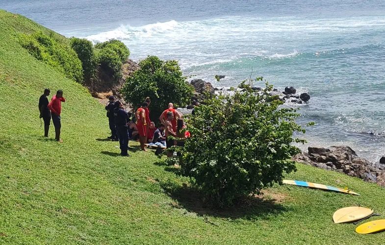 Turista Morre Afogada Na Praia Do Farol Da Barra Fala Genefax