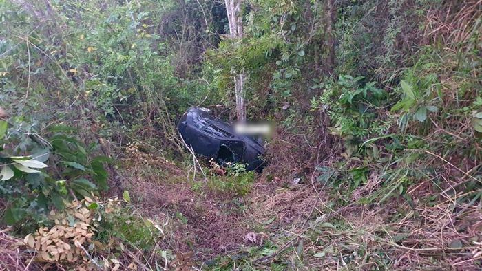 Mulher Morre Ap S Carro Cair Em Ribanceira Na Br