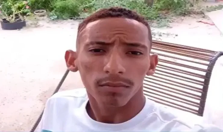 Jovem De Anos Encontrado Morto Pr Ximo Lix O