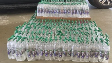 Homem é preso transportando 516 frascos de lança-perfume - Foto: Divulgação/PRF