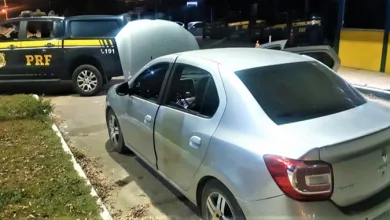 Policiais descobriram que o carro possuía uma ‘queixa’ de roubo - Foto: Divulgação/PRF