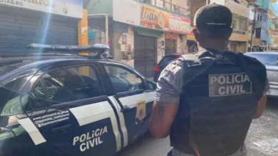 Policial civil em atividade na Bahia — Foto: Reprodução/Internet