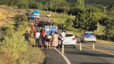 Acidente deixa mortos em rodovia no sudoeste da Bahia — Foto: Reprodução/TV Sudoeste