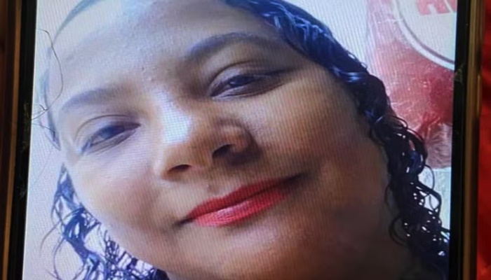 Emmele Maria Mota Araújo, de 40 anos, foi morta a facadas em Conceição do Coité — Foto: Reprodução/Redes Sociais